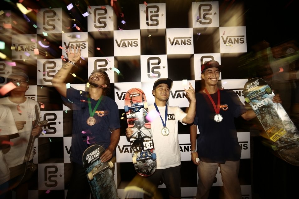 Japanese riders Kensuke Sasaoka, Akira Tanaka, Makoto Nishikawa occupied the top 3 places in 2017 Vans Park Series Asia Continental Championships. 